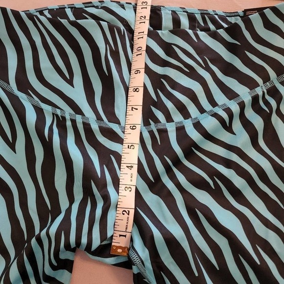 Nike zebra print active athletic workout leggings plus size 1X new! - Picture 6 of 12